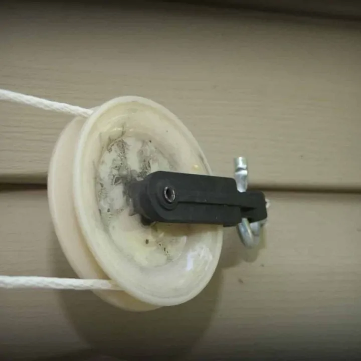 7 Easy Steps to Install a Clothesline with Pulleys | The Not so Modern Housewife How to Install a Clothesline - Clothesline pulley