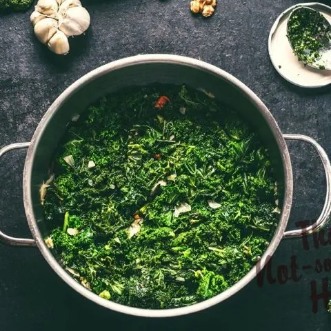 Couve a Mineira - Brazilian garlic greens made with kale