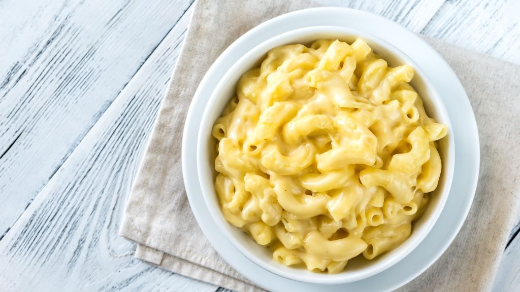 macaroni and cheese recipe | The Not so Modern Housewife